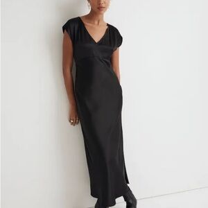 NWT Madewell Wide V-Neck Black Satiny Maxi Dress